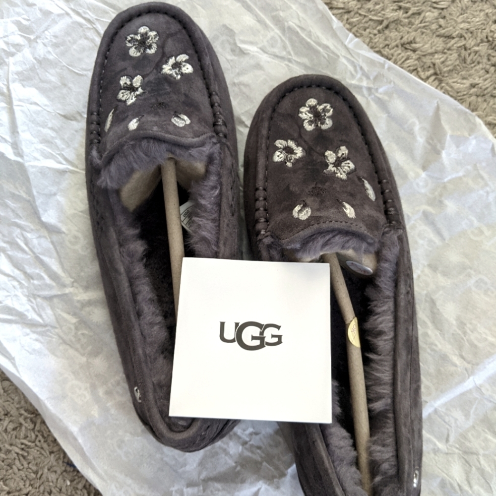 Ugg Ansley Blossom Moccasin Slippers